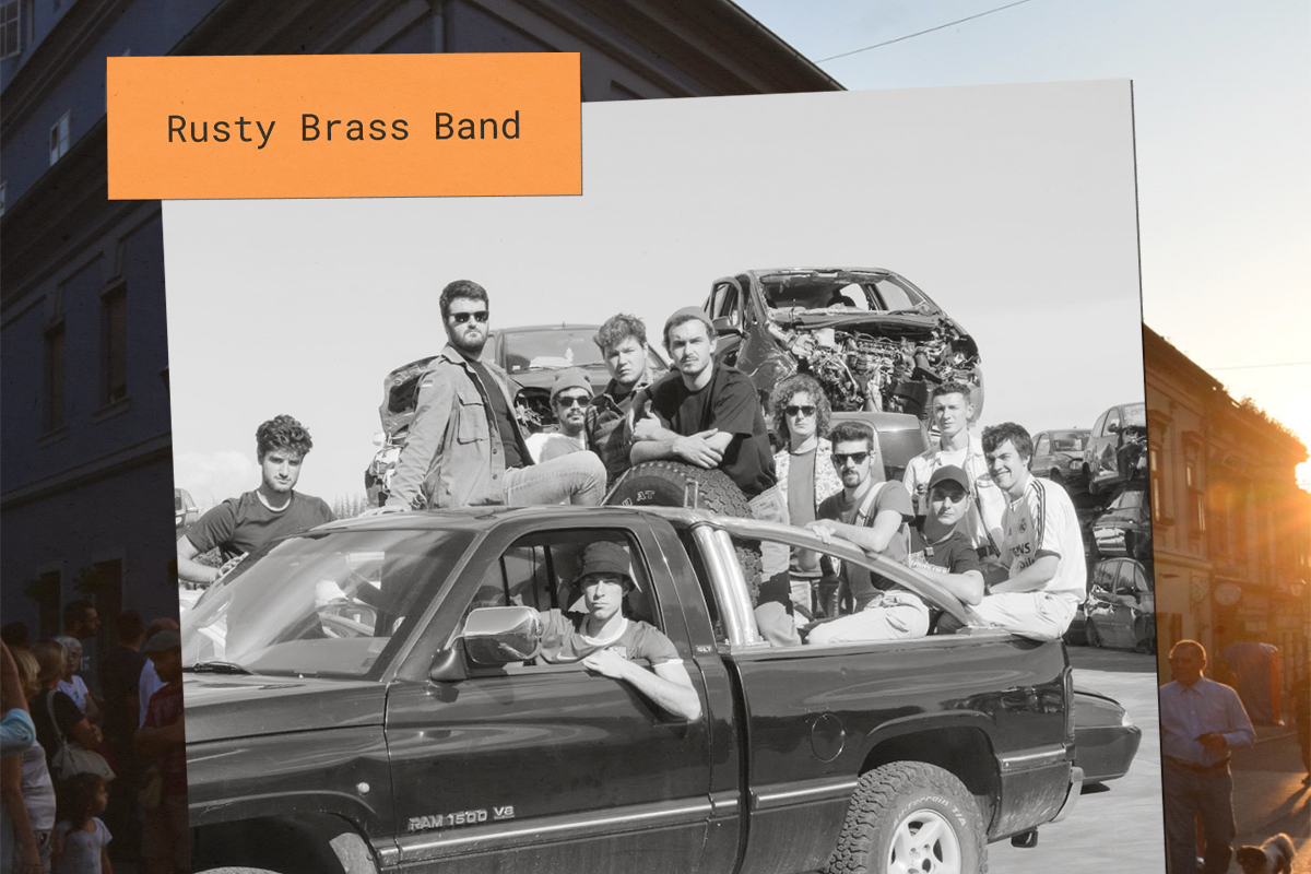 Rusty Brass Bend (Italija)